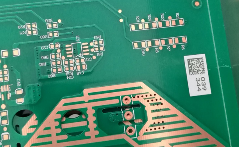 PCB微結(jié)構(gòu)塌陷：薄介質(zhì)層支撐不足導(dǎo)致微槽成形失敗